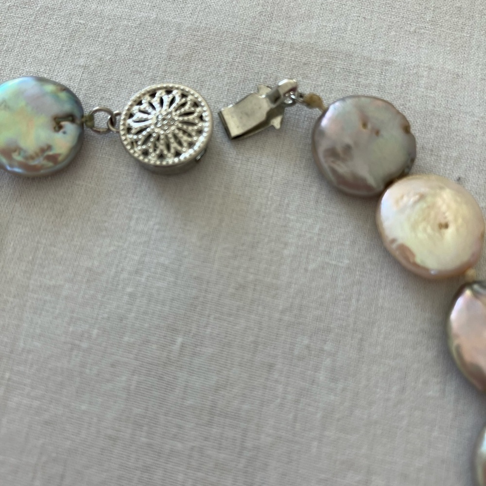 Coin Pearl Necklace Freshwater Gray Cream Lustre Button Pearls - Picture 8 of 11